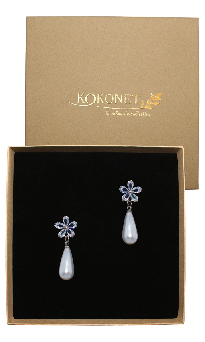 Srebrne kolczyki sztyfty wiszące krótkie KWIATY perły wyjściowe ŚLUBNE