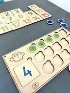 Zabawki interaktywne dla dzieci - Drewniany zestaw do nauki cyfr i liczenia Montessori - miniaturka - grafika 1