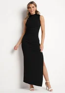 Sukienki - Czarna Dopasowana Sukienka z Wełną Zdobiona Marszczeniem i Rozcięciem Lisarea - miniaturka - grafika 1