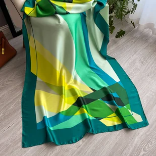 TEMU Szalik o wymiarach 180 cm x 85 cm, ważący około 125 gramów, charakteryzuje się minimalistycznym wzorem w paski, idealny na plażę. - Inne - miniaturka - grafika 1