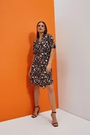 Sukienki - Koszulowa sukienka z paskiem-42 - miniaturka - grafika 1