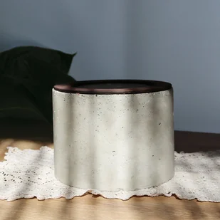 Betonowa donica z drewnianym wykończeniem - W-1 - Donice - miniaturka - grafika 1