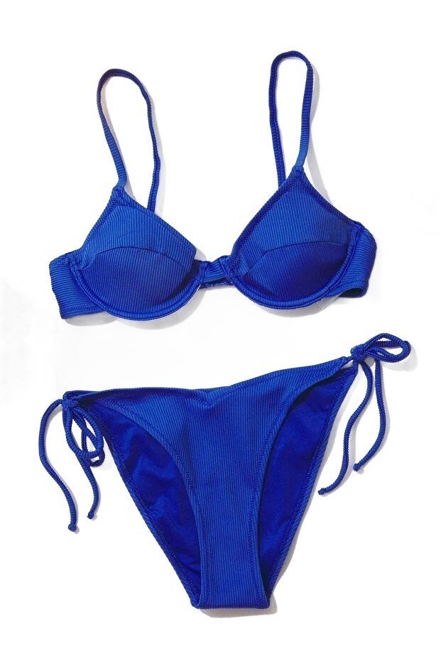 TRENDYOL GÓRA OD BIKINI NIEBIESKA Z GŁADKĄ FAKTURĄ Z FISZBINAMI 36 5EA*
