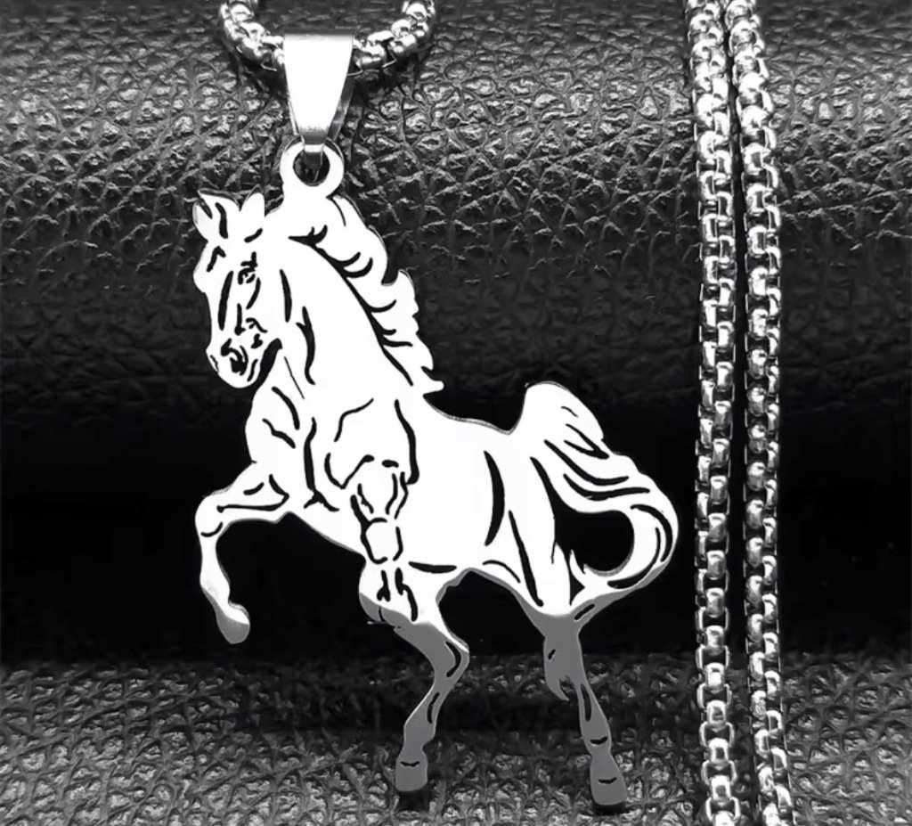 Elegancki Naszyjnik Wisiorek Koń Mustang Srebrny Horse Konik Ogier Prezent