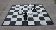 Gry planszowe - Szachownica Nylonowa Do Szachów Ogrodowych O Polu 20Cm - miniaturka - grafika 1