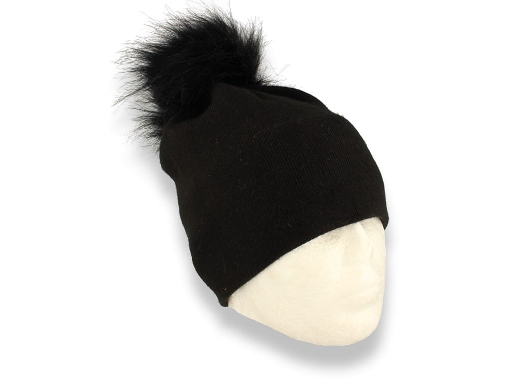 Czapka damska zimowa z pomponem polska produkcja czarna