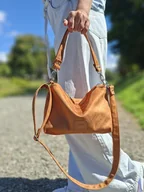 Torebki damskie - Zamszowa mini torebka Frida Ruda - miniaturka - grafika 1