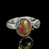 Pierścionki - Pierścionek czarny opal i diament - miniaturka - grafika 1