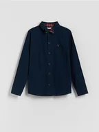 Kurtki i płaszcze dla chłopców - Reserved - Bawełniana koszula z muszką - granatowy - miniaturka - grafika 1