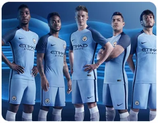 PODKŁADKA POD MYSZKĘ MAN CITY Z IMIENIEM 23x19CM DO LAPTOPA - Podkładki pod mysz - miniaturka - grafika 1