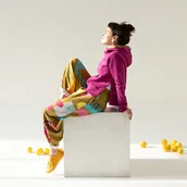 Spodnie sportowe damskie - Balonowe spodnie - miniaturka - grafika 1