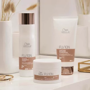 Wella Professionals Fusion Intense Repair Conditioner odżywka wzmacniająca do włosów zniszczonych 200 ml - Odżywki do włosów - miniaturka - grafika 3