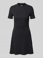 Sukienki - Sukienka T-shirtowa z efektem prążkowania model ‘ELINOR’ - miniaturka - grafika 1
