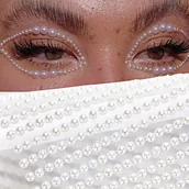 Zabawki kreatywne - SAMOPRZYLEPNE PER��Y NAKLEJKI NA TWARZ ZESTAW 750 szt 3mm - miniaturka - grafika 1