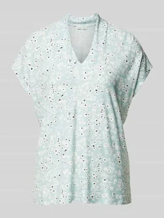 T-shirt ze wzorem na całej powierzchni i dekoltem w serek - Koszulki i topy damskie - miniaturka - grafika 1
