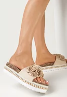 Klapki i japonki damskie - Beżowe Klapki z Kwiatkiem na Ozdobnej Platformie z Korka Gilivia - miniaturka - grafika 1