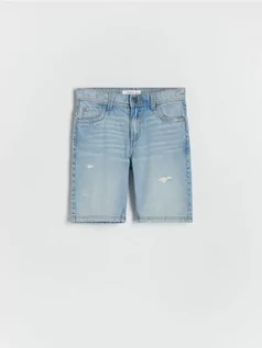 Spodnie i spodenki dla chłopców - Reserved - Jeansowe szorty z przetarciami - niebieski - grafika 1