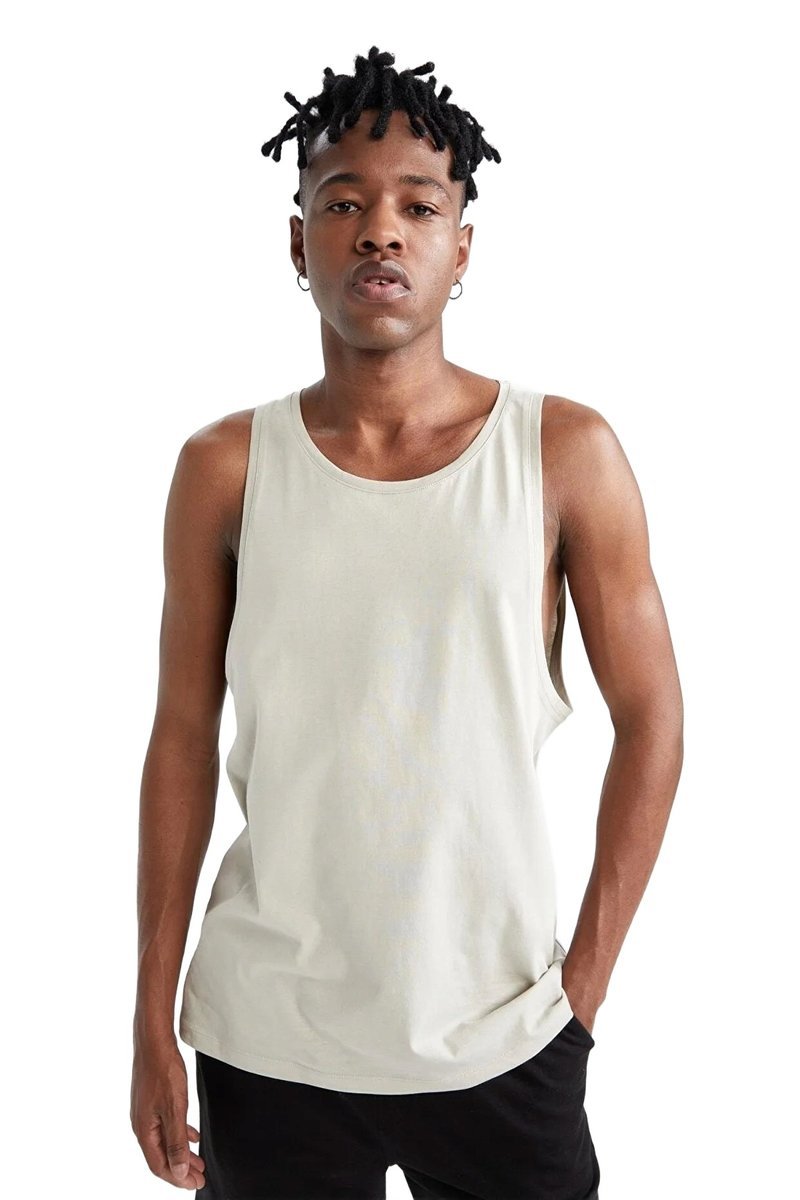 DEFACTO MĘSKA PODKOSZULKA BEZ RĘKAWÓW Z OKRĄGŁYM DEKOLTEM BEŻOWA M 5DA