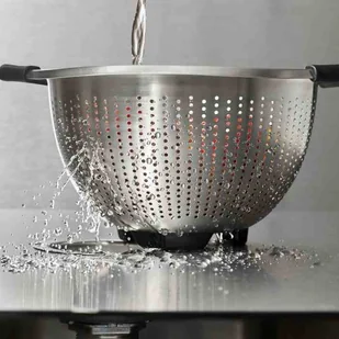 OXO-Durszlak stalowy 2,8l. Good Grips - Sitka - miniaturka - grafika 5