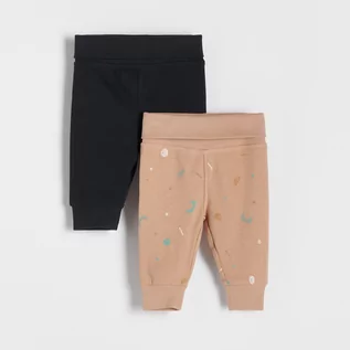 Spodnie i spodenki dla chłopców - Reserved Dresowe spodnie 2 pack - Brązowy - grafika 1