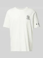 Koszulki męskie - T-shirt z detalem z logo - miniaturka - grafika 1