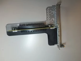 Lenovo ThinkSystem SR530/SR570/SR630 x8/x16 PCIe LP+LP Riser 1 Kit 7XH7A02682 - Serwery - miniaturka - grafika 1