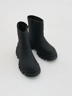 Buty dla dziewczynek - Reserved - Ocieplane botki z imitacji skóry - czarny - miniaturka - grafika 1