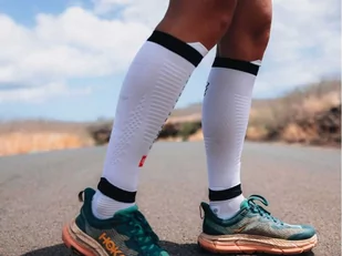 COMPRESSPORT Opaski kompresyjne na łydki R2V3 white - Pozostały sprzęt i akcesoria do ćwiczeń - miniaturka - grafika 4