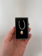 Naszyjniki - Handmade naszyjnik z plecioną cytrynka z koralików - miniaturka - grafika 1