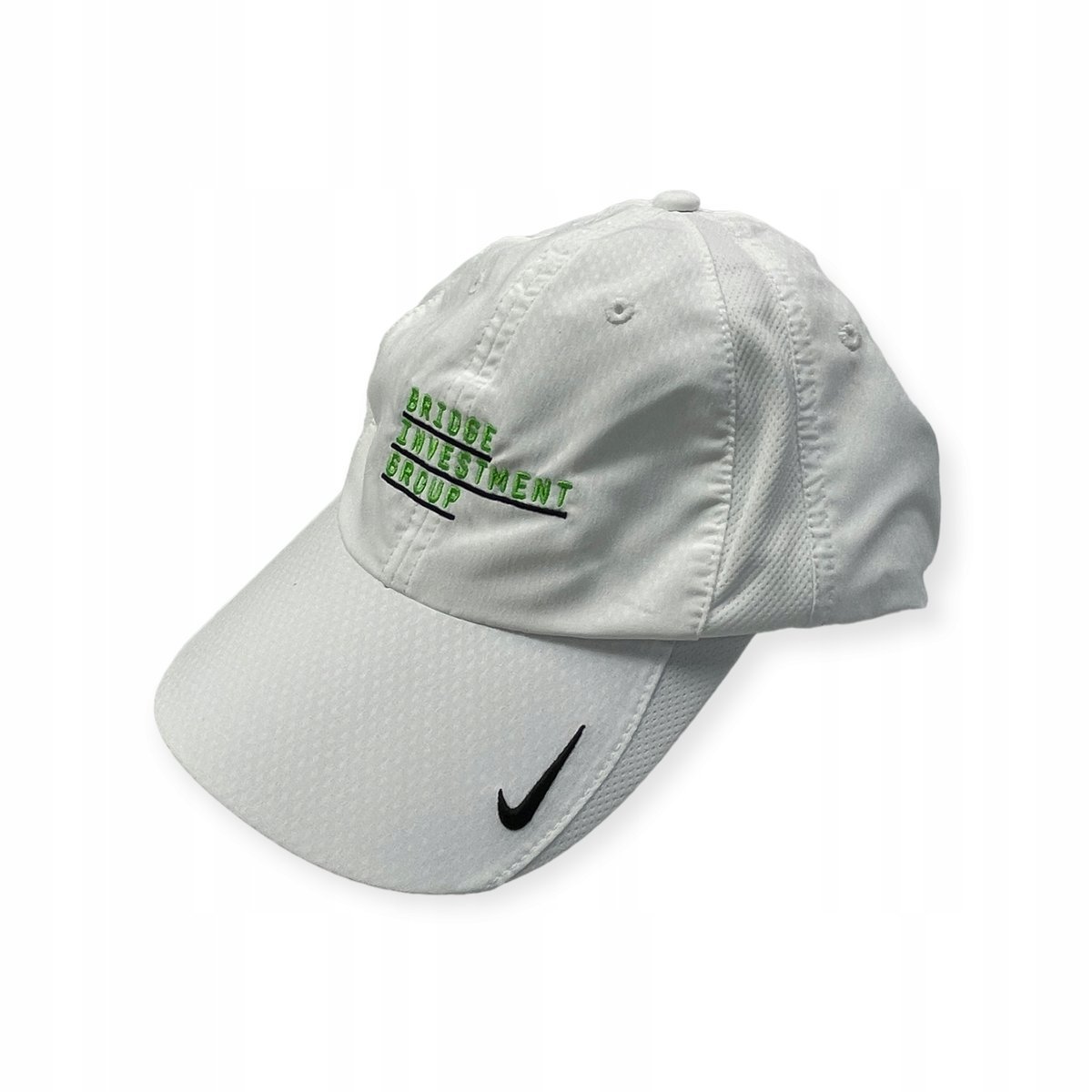 Biała czapka z daszkiem NIKE Bridge Investment Group Unisex