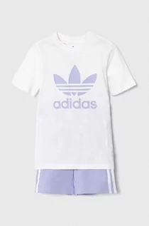 Dresy i komplety dla dziewczynek - adidas Originals komplet dziecięcy kolor fioletowy - grafika 1