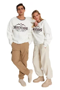 TRENDYOL MAN BLUZA MĘSKA BIAŁA Z NADRUKIEM I OKRĄGŁYM DEKOLTEM M 5DA - Bluzy męskie TRENDYOL MAN BLUZA MĘSKA BIAŁA Z NADRUKIEM I OKRĄGŁYM DEKOLTEM M 5DA - Bluzy męskie - miniaturka - grafika 1