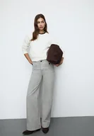 Spodnie damskie - Stradivarius D77 Jeansy minimalistyczne z kieszeniami PERŁOWOSZARY DENIM 34 - miniaturka - grafika 1