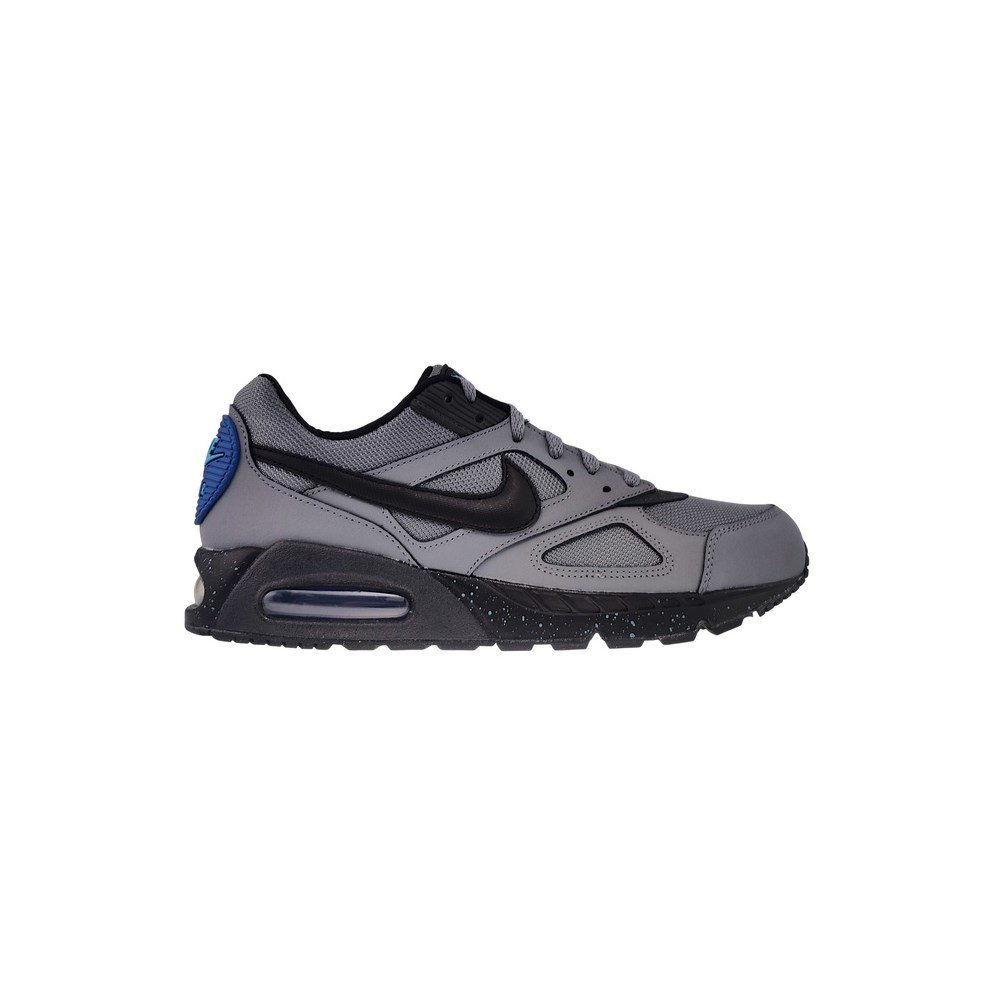 Air Max IVO