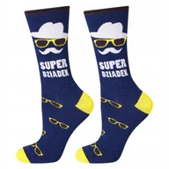 Skarpetki damskie - Skarpetki męskie kolorowe SOXO GOOD STUFF bawełniane z napisami na prezent dla dziadka - 40–45 - miniaturka - grafika 1