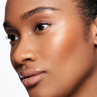 Stila Complete Harmony Lip & Cheek Stick - szminka i róż do twarzy w sztyfcie Sunkissed Bronze - Szminki - miniaturka - grafika 5