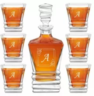 Karafki - Karafka geometric z 6 szklankami i grawerowanym inicjałem - miniaturka - grafika 1