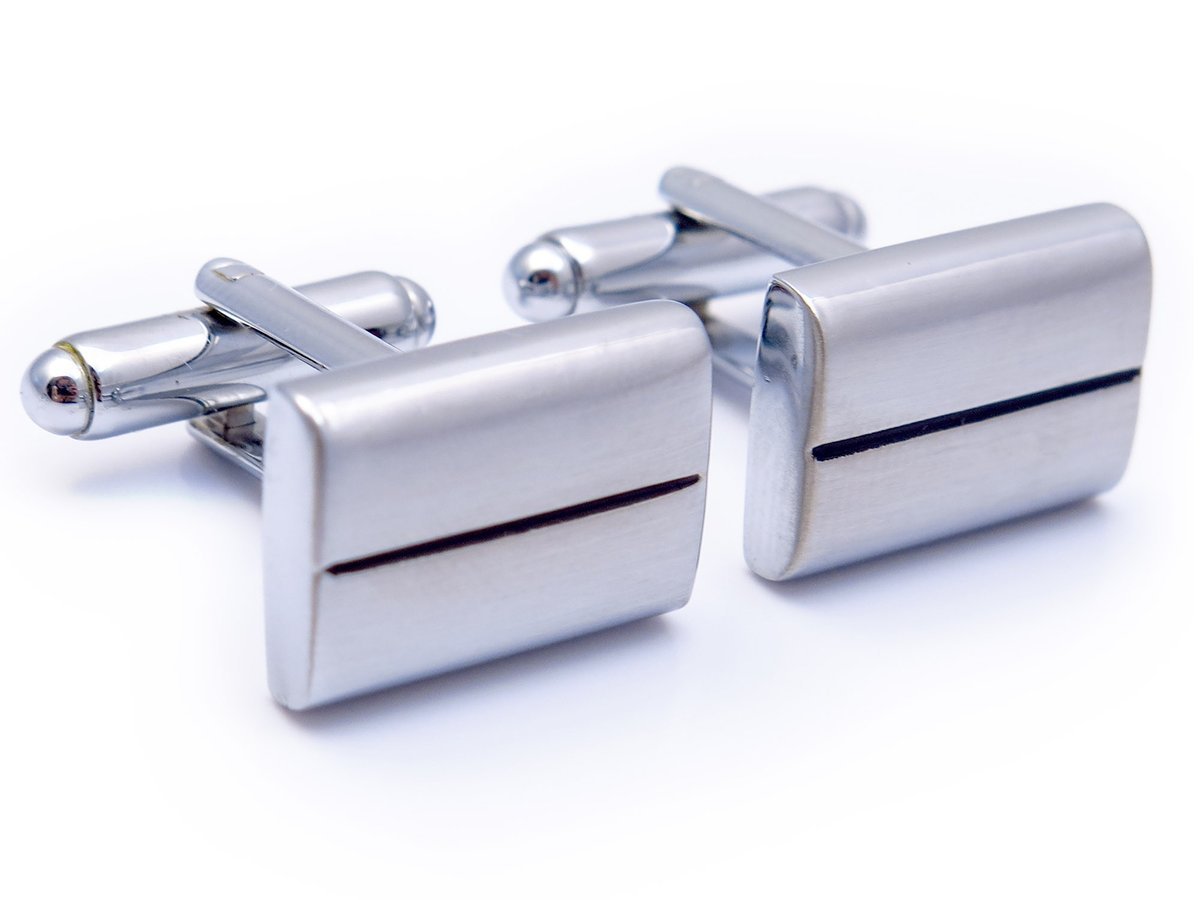 Prostokątne spinki do mankietów z poziomym paskiem N63