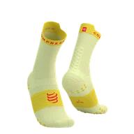 Skarpetki sportowe męskie - COMPRESSPORT Skarpetki do biegania wysokie PRORACING SOCKS V4 RUN HIGH elf yellow/fluo red - miniaturka - grafika 1