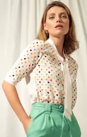 Koszule damskie - Koszula ecru w kolorowe kropki z wiązaniem B140, Kolor ecru-żółty, Rozmiar 36, Nife - Primodo.com - miniaturka - grafika 1