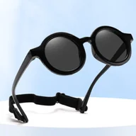 Okulary przeciwsłoneczne - Dziecięce 0-2 lata gumowe okulary przeciwsłoneczne polaryzacyjne z gumką POL-JR-73 czarne - miniaturka - grafika 1