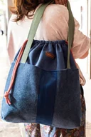 Torebki damskie - Granatowa duża torba z kominem - miniaturka - grafika 1