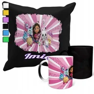 Gadżety dla niej i dla niego - ZESTAW KUBEK MAGICZNY + POSZEWKA Z PODUSZKĄ- KOCI DOMEK GABI PREZENT + IMIĘ - miniaturka - grafika 1