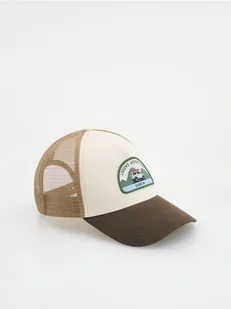 Reserved - Czapka trucker z naszywką - brązowy - Czapki męskie - miniaturka - grafika 1