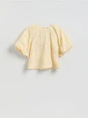 Bluzki damskie - Reserved - Bluzka z kwiatowym motywem - jasnożółty - miniaturka - grafika 1