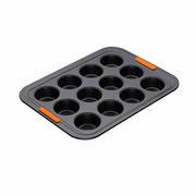 Formy do ciast - Le Creuset 94101300000000 formy do pieczenia z powłoką nieprzywierającą Muffin kształt zapewnia 12 sztuki, czarny 94101300000000 - miniaturka - grafika 1