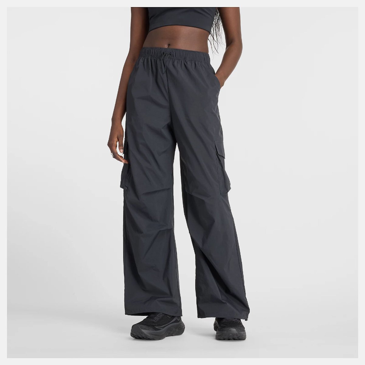 Spodnie damskie new balance Pantalone Cargo wp43534bk czarny