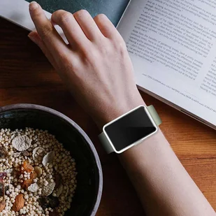 Etui silikonowe TPU nakładka Alogy do Huawei Watch Fit 2 2022 Przezroczyste - Akcesoria do smartwatchy - miniaturka - grafika 4