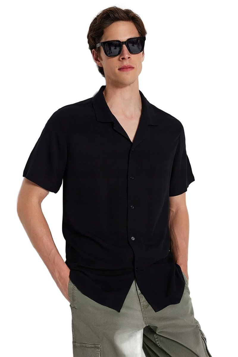 TRENDYOL MAN CZARNA KOSZULA MĘSKA CASUAL KRÓTKI RĘKAW KOŁNIERZYK XXL 5DA