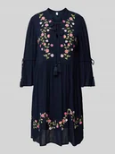 Sukienki - Sukienka tunikowa o długości do kolan z wiązaniem - miniaturka - grafika 1